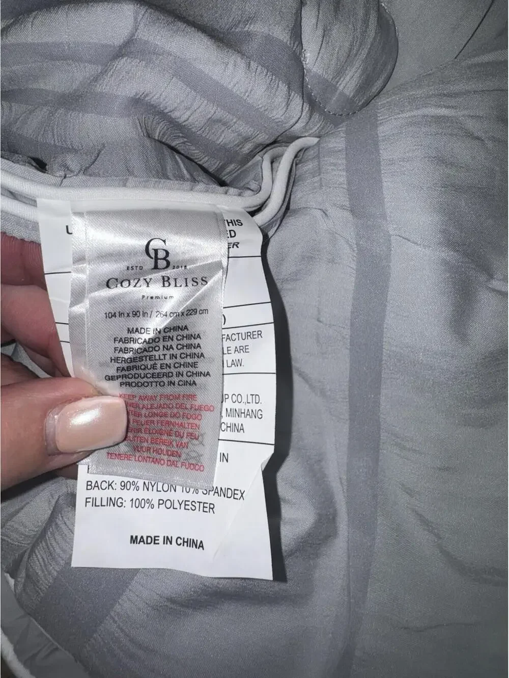 NEW  COZY BLISS Gray Seersucker King Size Cooling comforter